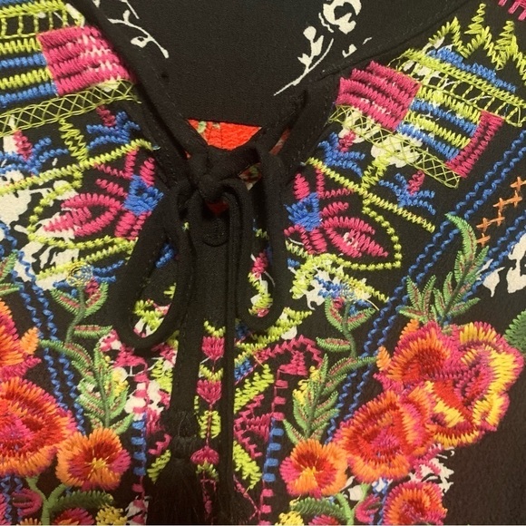 Caleoos Boho Embroidered Pullover Tassel Tie Mixed Print Top - Picture 3 of 8